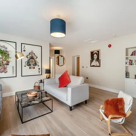 Station Street Holiday home